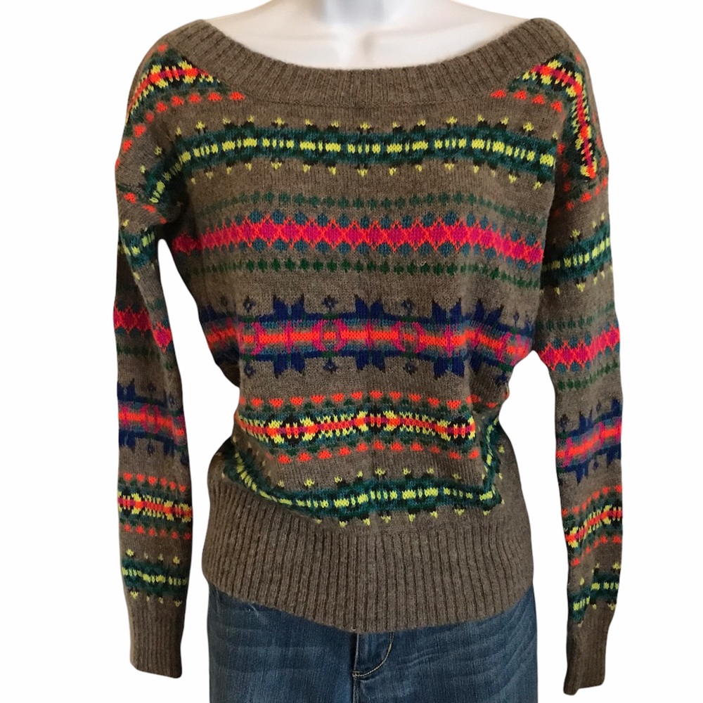 American Eagle Outfitters Sweater